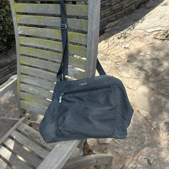 Baggallini Gray Canvas Hobo Crossbody Bag - Picture 4 of 7